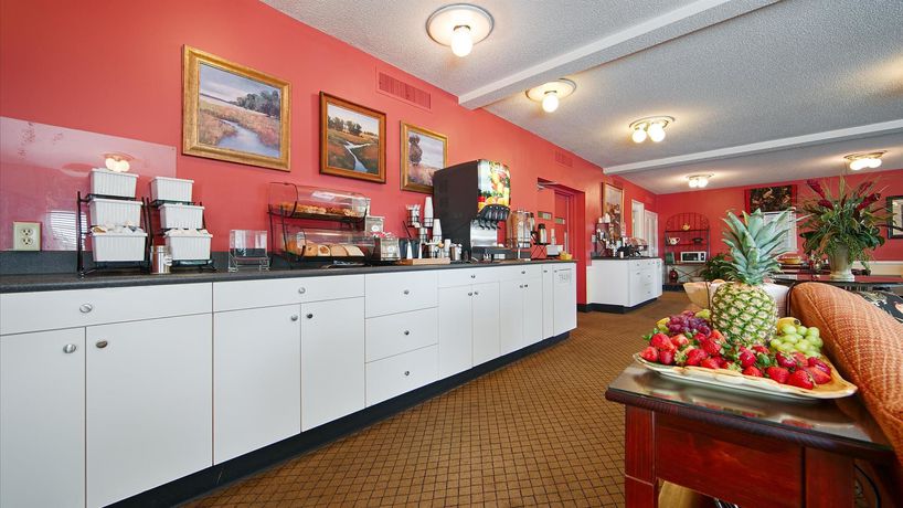 Imagen del bar/restaurante del Hotel Best Western Sea Island Inn. Foto 5