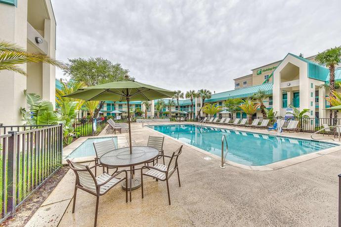 Imagen de la piscina del Hotel Best Western Seaway Inn. Foto 15