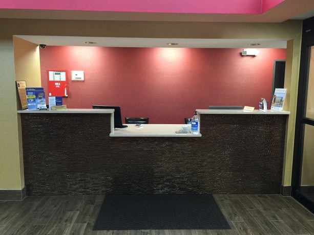 Imagen de los interiores del Hotel Best Western Seneca-Clemson. Foto 12