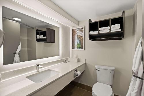 Imagen de la habitación del Hotel Best Western Shackleford. Foto 10