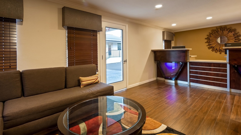Imagen de los interiores del Hotel Best Western Skyline Motor Lodge. Foto 11
