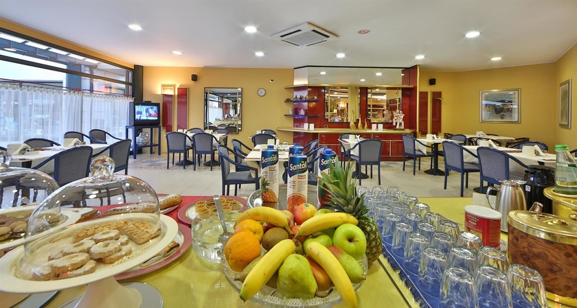 Imagen del bar/restaurante del Hotel Best Western Solaf. Foto 6