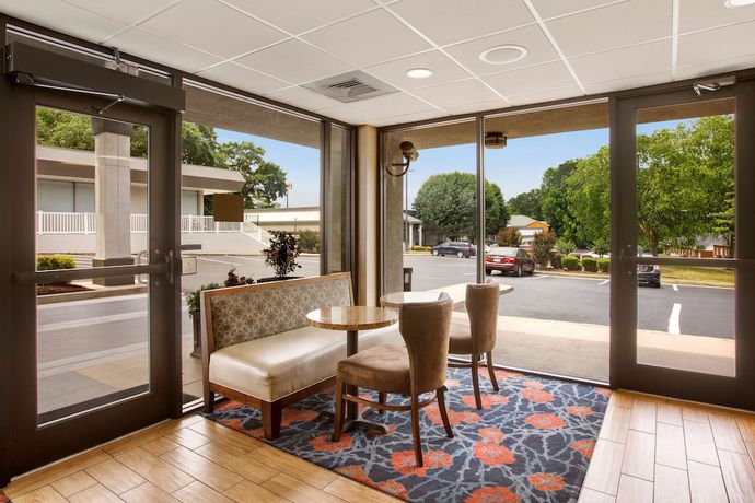 Imagen de los interiores del Hotel Best Western Southlake Inn. Foto 15