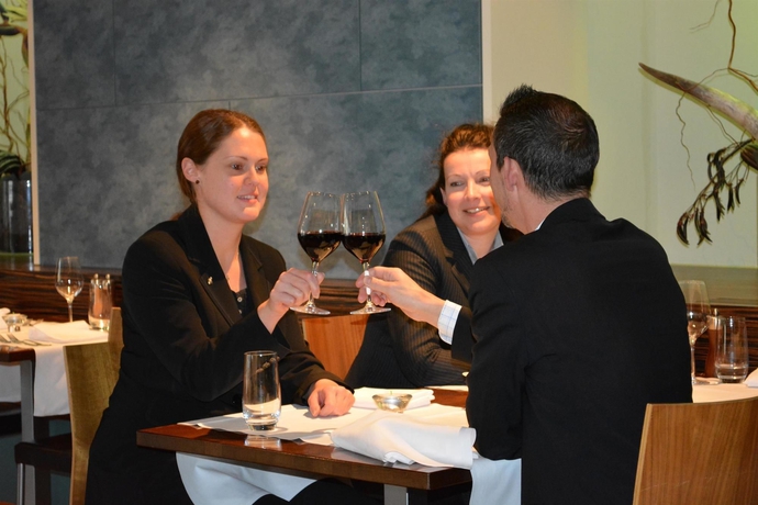 Imagen del bar/restaurante del Hotel Best Western Spirgarten. Foto 8