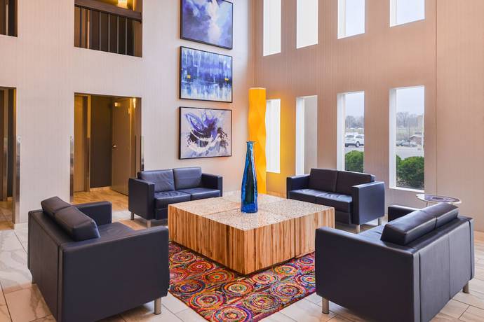 Imagen de los interiores del Hotel Best Western St Louis Kirkwood Route 66. Foto 17