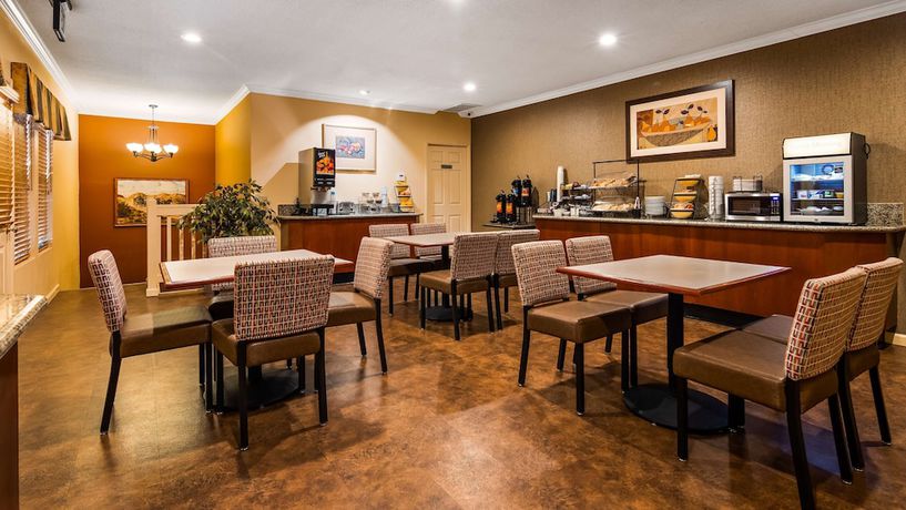 Imagen del bar/restaurante del Hotel Best Western Stagecoach Inn. Foto 4