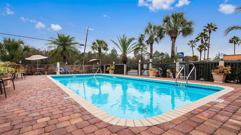 Imagen de la piscina del Hotel Best Western Starke. Foto 19