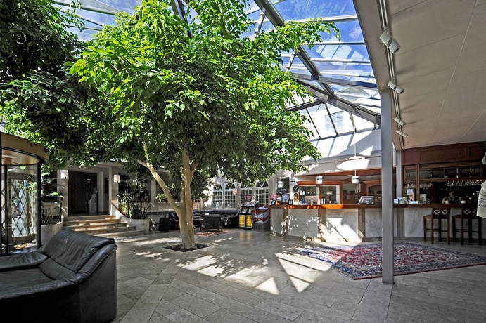 Imagen de los interiores del Hotel Best Western Strand. Foto 14