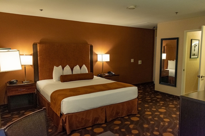 Imagen de la habitación del Hotel Best Western Suites Hotel Coronado Island. Foto 10