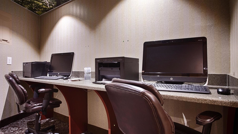 Imagen de los interiores del Hotel Best Western Summit Inn. Foto 14