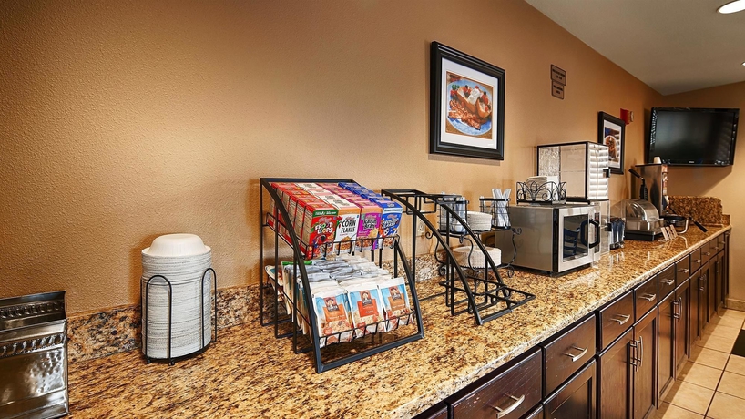 Imagen del bar/restaurante del Hotel Best Western Sunland Park Inn. Foto 5