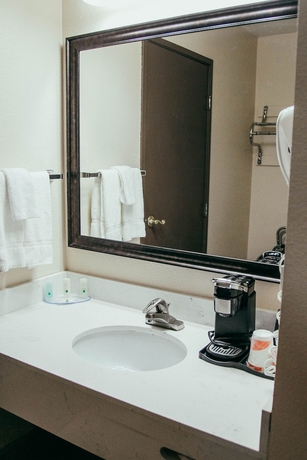 Imagen de la habitación del Hotel Best Western Sunridge Inn & Conference Center. Foto 9