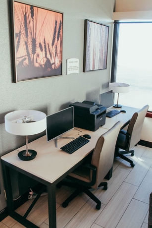 Imagen de los interiores del Hotel Best Western Sunridge Inn & Conference Center. Foto 16