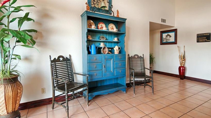 Imagen de los interiores del Hotel Best Western Superstition Springs Inn and Suites. Foto 10