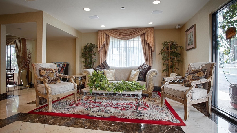 Imagen de los interiores del Hotel Best Western Surf City. Foto 15