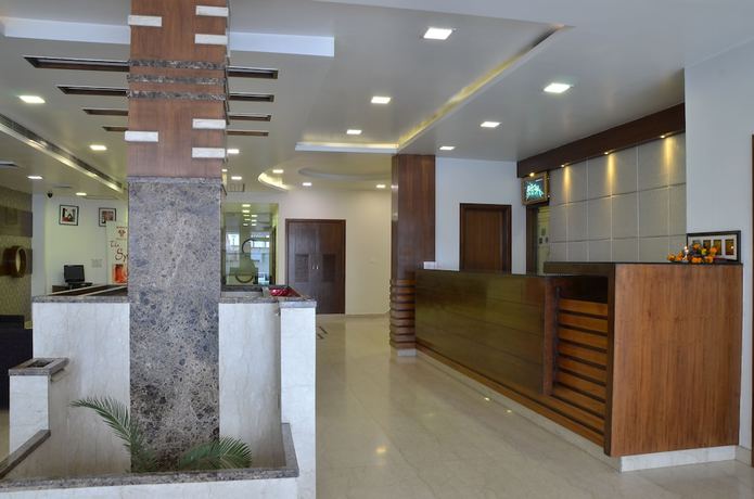 Imagen del bar/restaurante del Hotel Best Western Swing High Katra. Foto 1