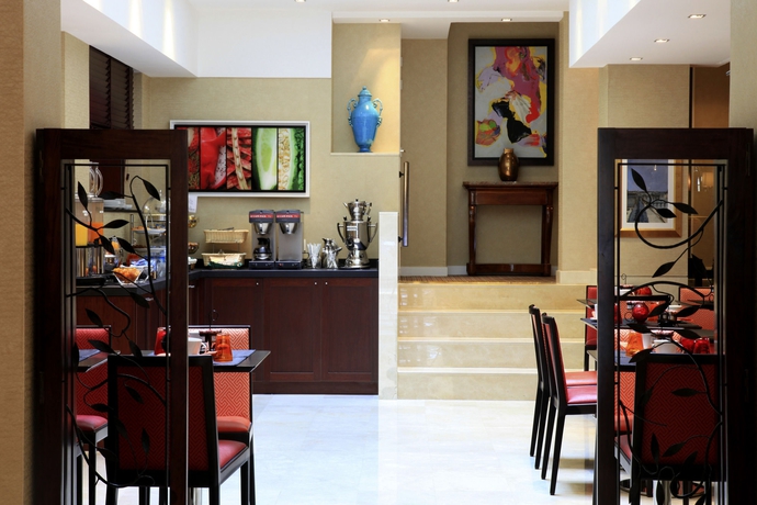 Imagen del bar/restaurante del Hotel Best Western Sydney Opera. Foto 2