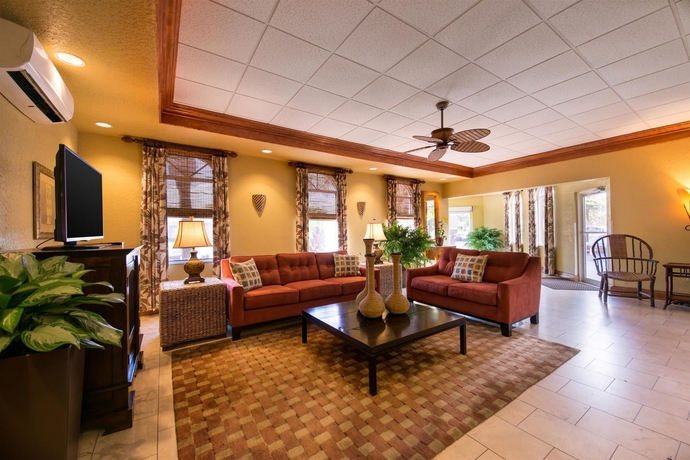 Imagen de los interiores del Hotel Best Western Tampa. Foto 9