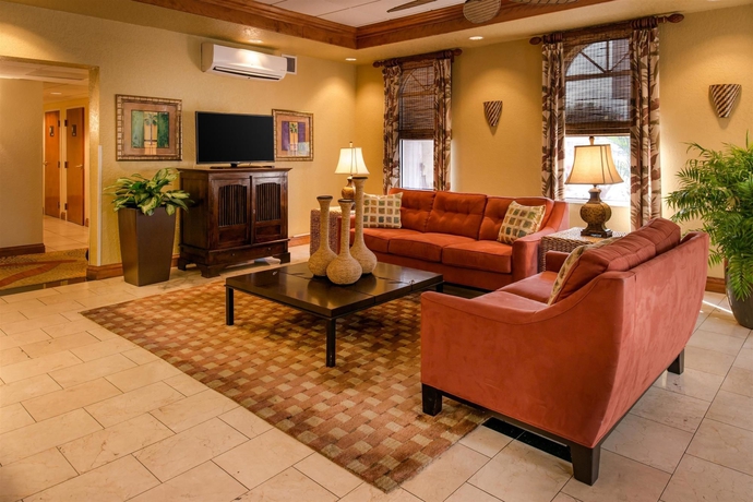Imagen de los interiores del Hotel Best Western Tampa. Foto 10