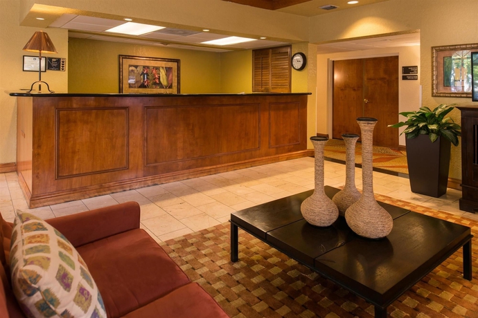 Imagen de los interiores del Hotel Best Western Tampa. Foto 11