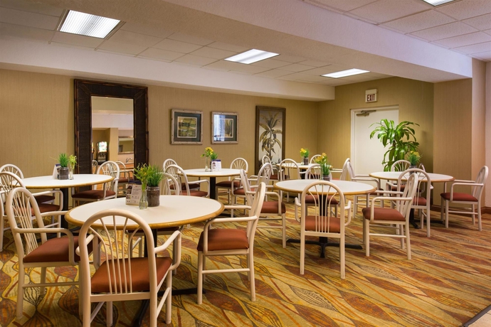 Imagen del bar/restaurante del Hotel Best Western Tampa. Foto 6