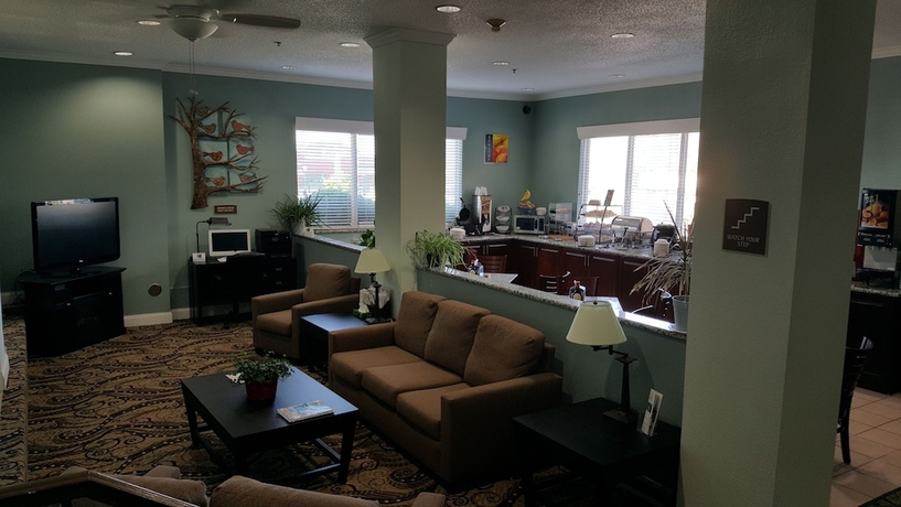 Imagen de los interiores del Hotel Best Western Teal Lake Inn. Foto 18