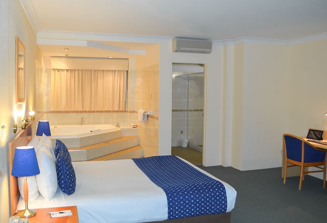 Imagen de la habitación del Hotel Best Western The Lakesway Motor Inn. Foto 10