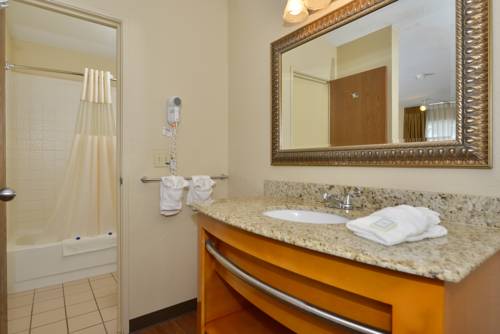 Imagen de la habitación del Hotel Best Western The Oasis At Joplin. Foto 3