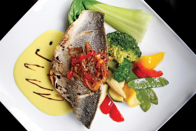 Imagen del bar/restaurante del Hotel Best Western The Rose and Crown. Foto 6