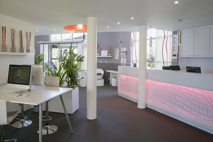 Imagen de los interiores del Hotel Best Western The Wish Versailles. Foto 10