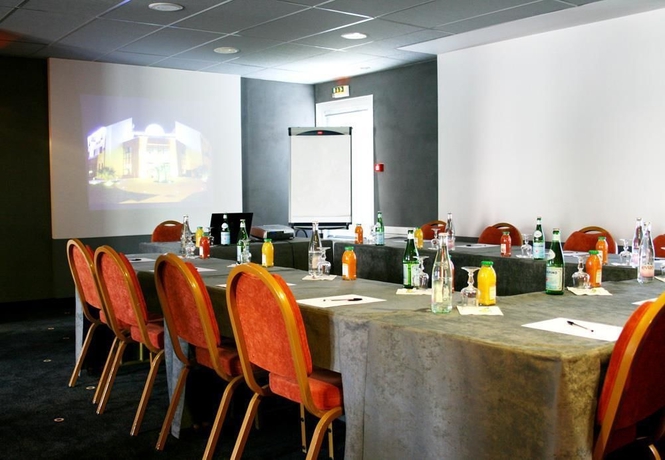 Imagen de los interiores del Hotel Best Western The Wish Versailles. Foto 11