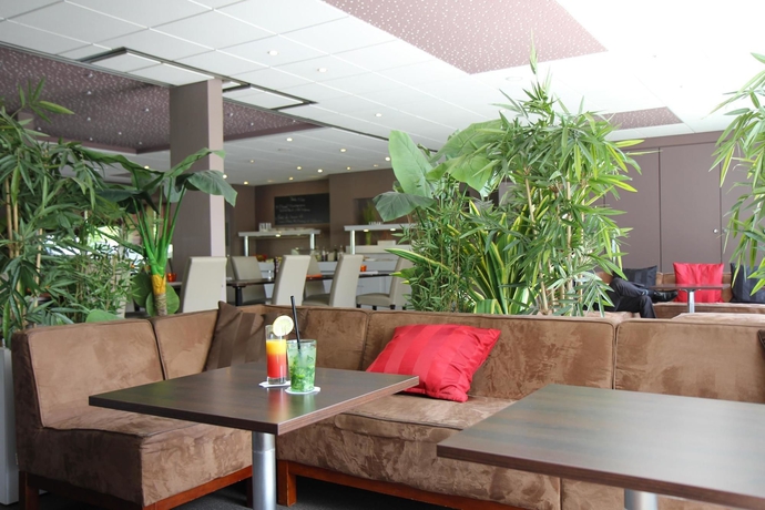 Imagen de los interiores del Hotel Best Western The Wish Versailles. Foto 13