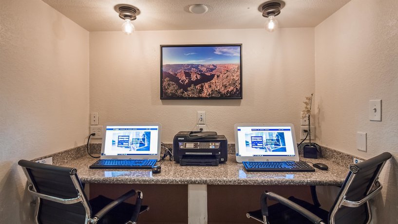 Imagen de los interiores del Hotel Best Western Tolleson. Foto 14