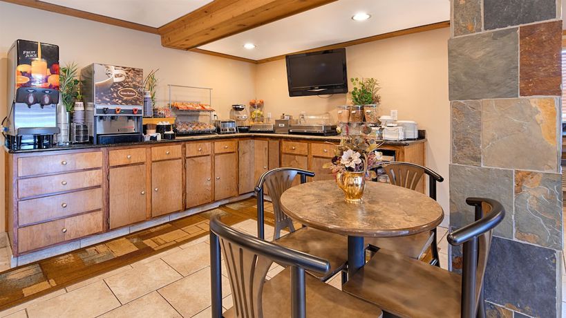 Imagen del bar/restaurante del Hotel Best Western Torchlite. Foto 4