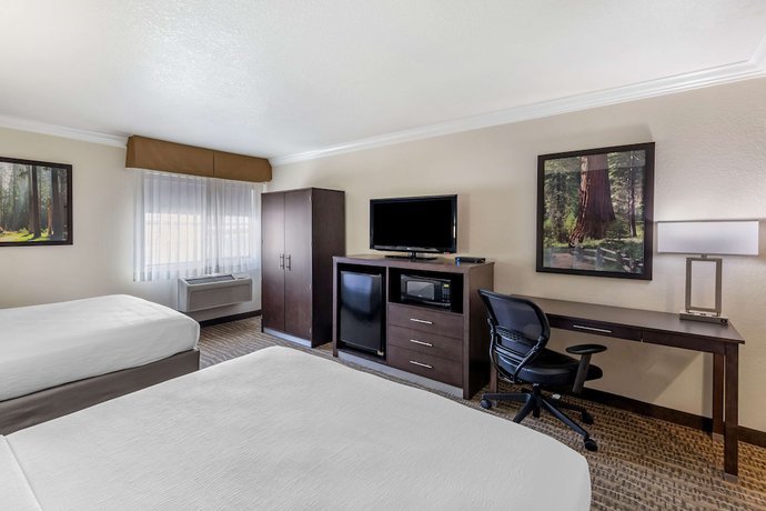 Imagen de la habitación del Hotel Best Western Town And Country Lodge. Foto 6