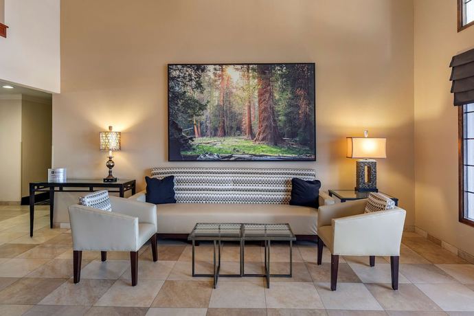 Imagen de los interiores del Hotel Best Western Town And Country Lodge. Foto 17