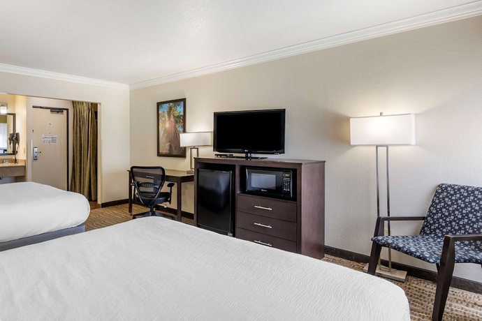 Imagen de la habitación del Hotel Best Western Town And Country Lodge. Foto 12