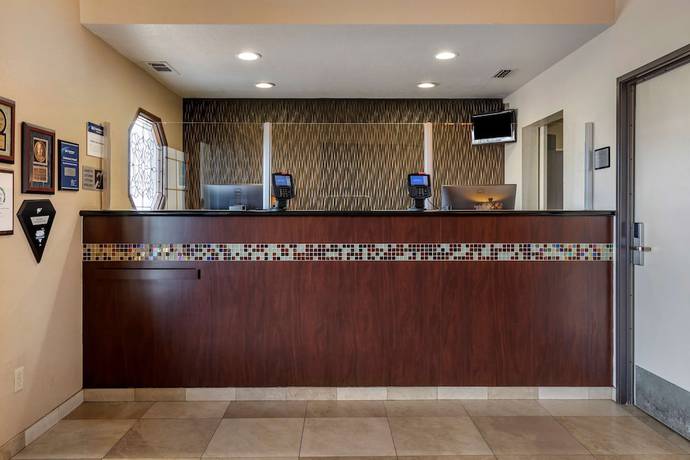 Imagen de los interiores del Hotel Best Western Town And Country Lodge. Foto 20