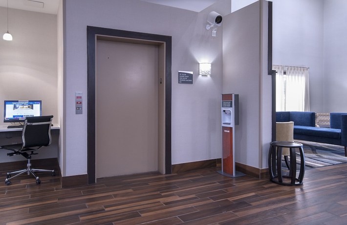 Imagen de los interiores del Hotel Best Western Travelers Rest Greenville. Foto 15