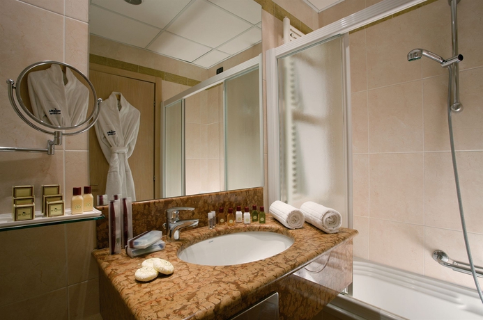 Imagen de la habitación del Hotel Best Western Tritone. Foto 15