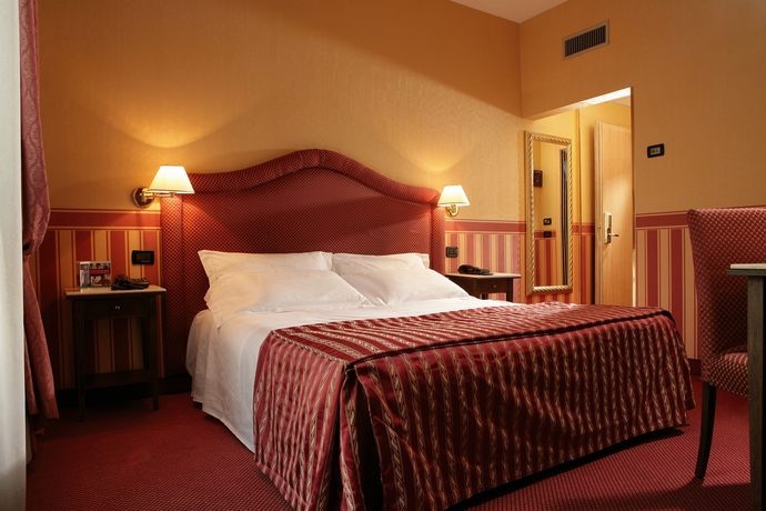 Imagen de la habitación del Hotel Best Western Tritone. Foto 16