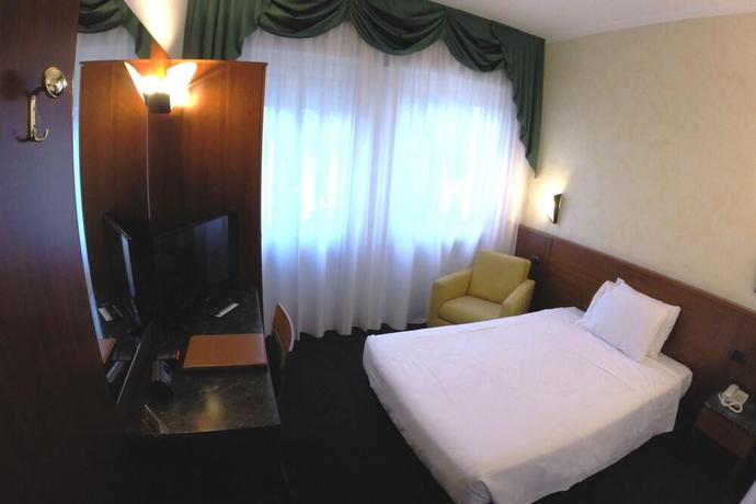 Imagen de la habitación del Hotel Best Western Turismo. Foto 7