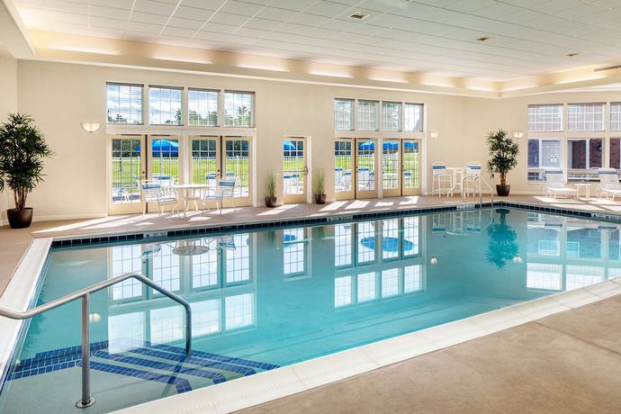 Imagen de la piscina del Hotel Best Western University Inn, CANTON, NY. Foto 20