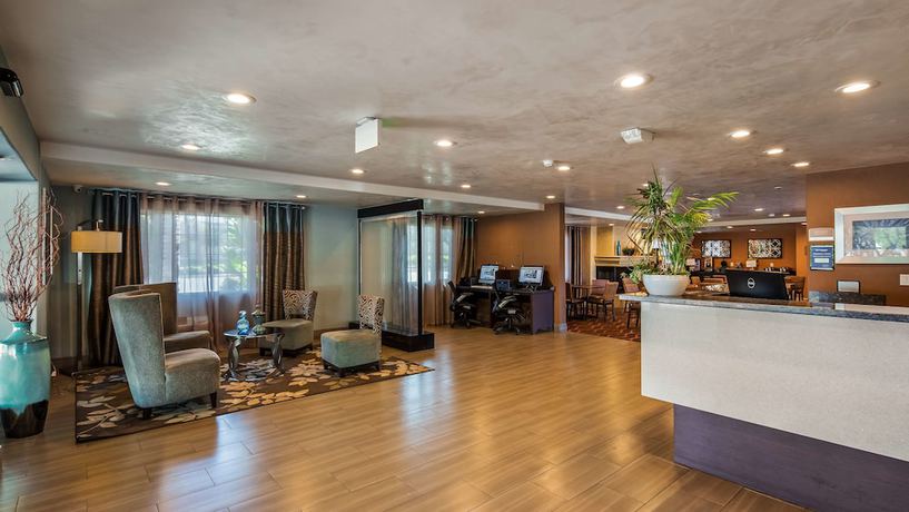 Imagen de los interiores del Hotel Best Western University Inn Santa Clara. Foto 17