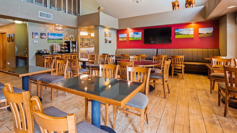 Imagen del bar/restaurante del Hotel Best Western University Inn, Tuscaloosa. Foto 6