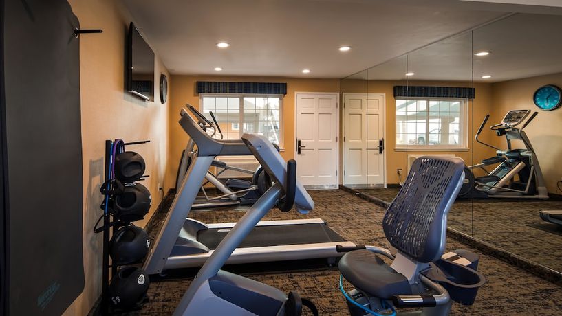 Imagen de los interiores del Hotel Best Western University Lodge. Foto 19