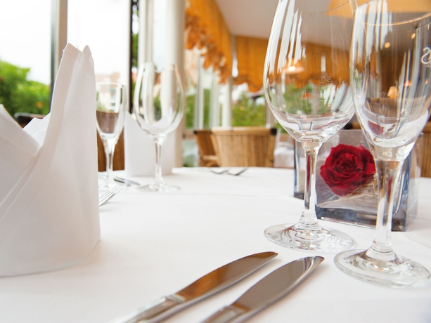 Imagen del bar/restaurante del Hotel Best Western Victor's Residenz-hotel Rodenhof. Foto 2