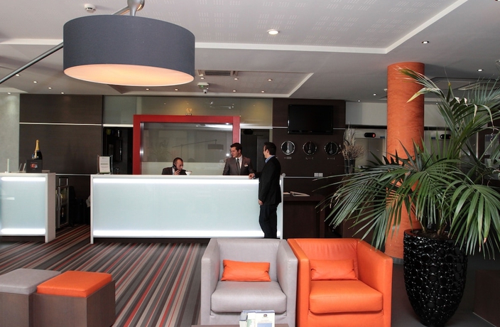 Imagen de los interiores del Hotel Best Western Vieux Port. Foto 19