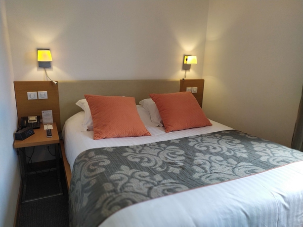 Imagen de la habitación del Hotel Best Western Vieux Port. Foto 16