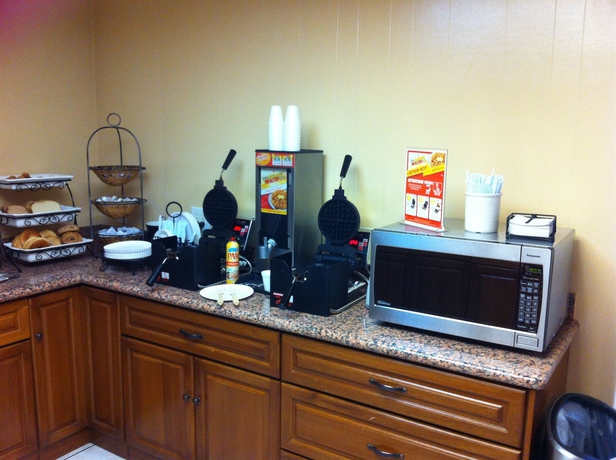 Imagen del bar/restaurante del Hotel Best Western Village Inn. Foto 4